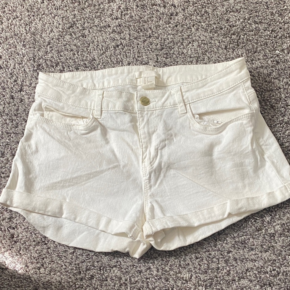 H&M White Denim Cuffed Jean Shorts